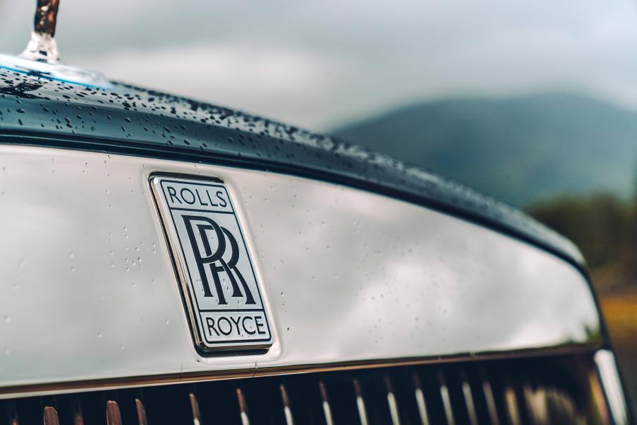 Логотип Rolls-Royce Wraith 2016 года  (UK) (фото 15 из 18)